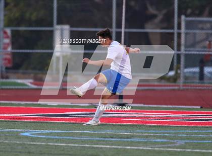 Thumbnail 2 in Vincent Memorial vs. West Shores (CIF SDS D5 Final) photogallery.