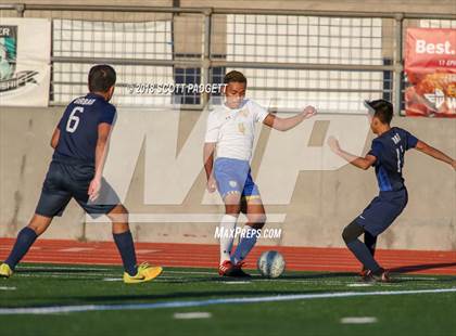 Thumbnail 3 in Vincent Memorial vs. West Shores (CIF SDS D5 Final) photogallery.
