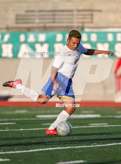 Thumbnail 3 in Vincent Memorial vs. West Shores (CIF SDS D5 Final) photogallery.