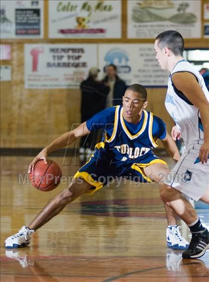 Thumbnail 3 in Turlock vs Sheldon (Modesto Christian Classic) photogallery.