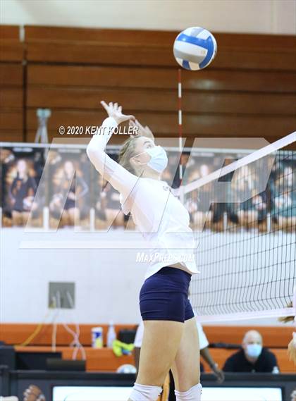 Thumbnail 3 in Grosse Pointe South @ Utica photogallery.