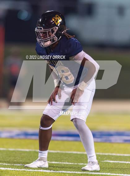 Thumbnail 3 in Lamar Consolidated @ Lake Creek photogallery.