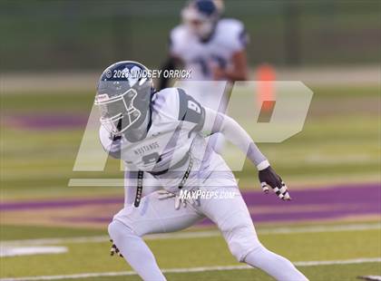 Thumbnail 2 in Lamar Consolidated @ Lake Creek photogallery.