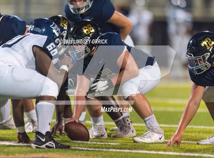 Thumbnail 1 in Lamar Consolidated @ Lake Creek photogallery.