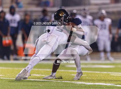 Thumbnail 1 in Lamar Consolidated @ Lake Creek photogallery.