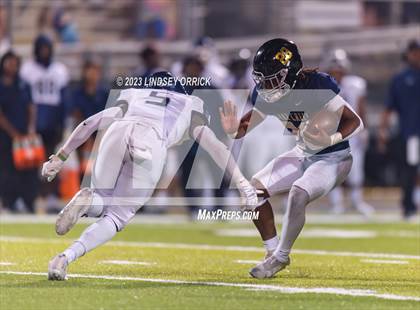 Thumbnail 3 in Lamar Consolidated @ Lake Creek photogallery.