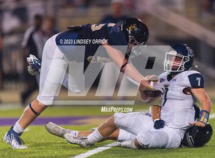 Thumbnail 2 in Lamar Consolidated @ Lake Creek photogallery.