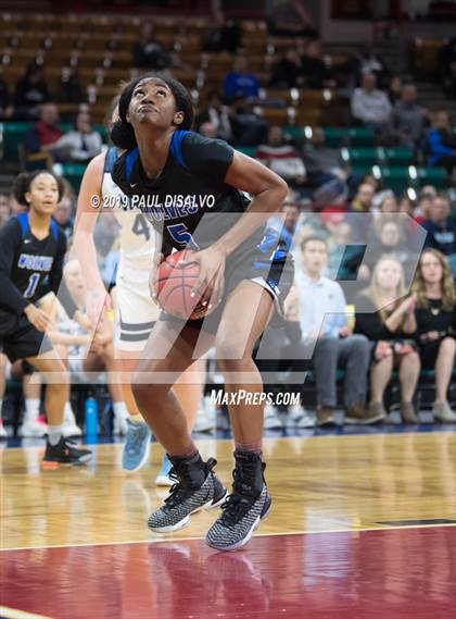Thumbnail 2 in Valor Christian vs. Grandview (CHSAA 5A Great 8) photogallery.