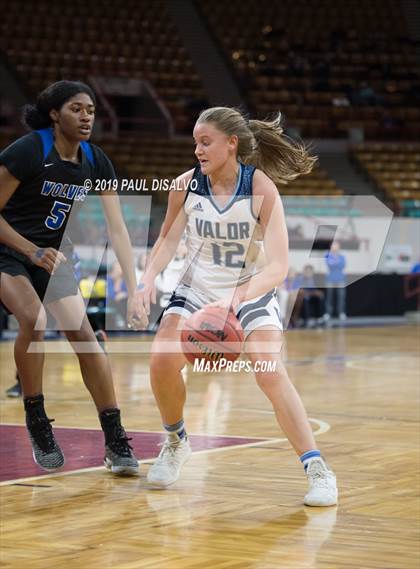 Thumbnail 1 in Valor Christian vs. Grandview (CHSAA 5A Great 8) photogallery.