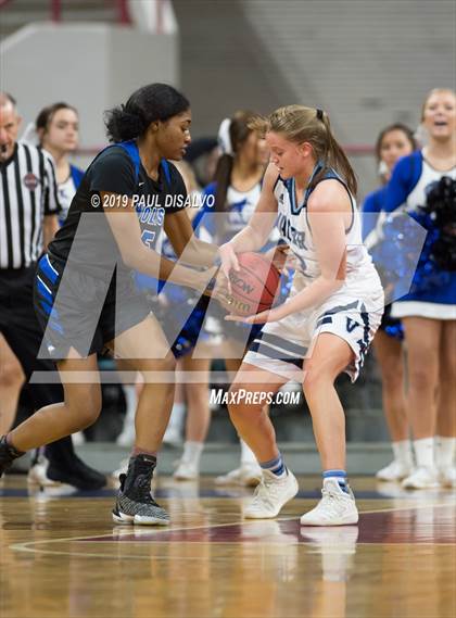 Thumbnail 3 in Valor Christian vs. Grandview (CHSAA 5A Great 8) photogallery.