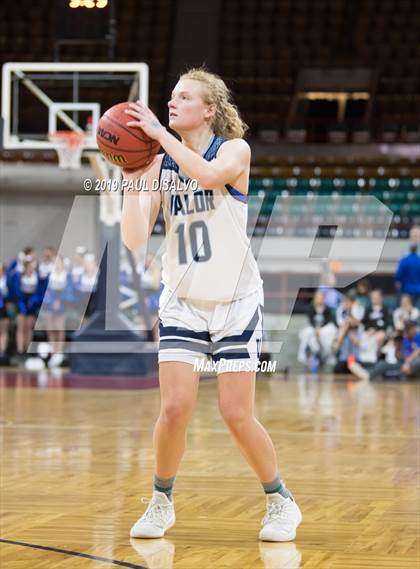 Thumbnail 2 in Valor Christian vs. Grandview (CHSAA 5A Great 8) photogallery.