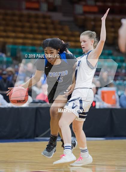 Thumbnail 2 in Valor Christian vs. Grandview (CHSAA 5A Great 8) photogallery.