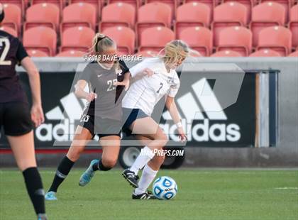 Thumbnail 2 in Lone Peak vs. Layton (UHSAA 6A Final) photogallery.