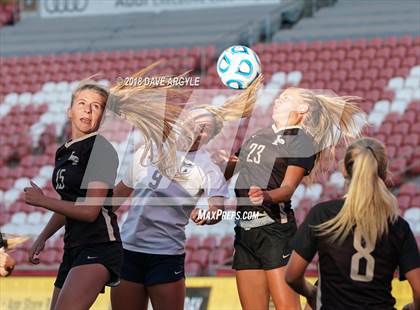 Thumbnail 2 in Lone Peak vs. Layton (UHSAA 6A Final) photogallery.