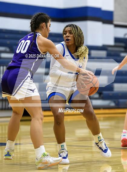 Thumbnail 1 in Early @ Peaster photogallery.