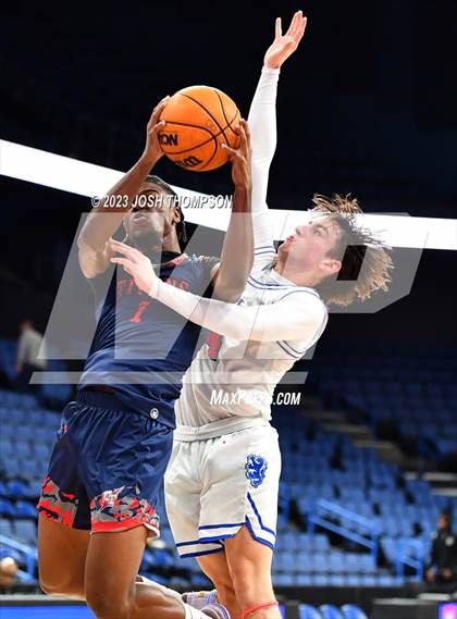 Thumbnail 3 in San Marcos vs. Colony photogallery.
