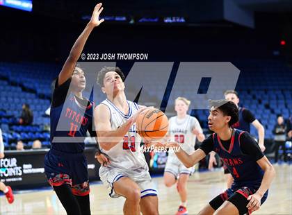 Thumbnail 3 in San Marcos vs. Colony photogallery.