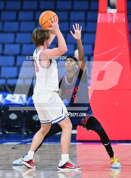 Thumbnail 2 in San Marcos vs. Colony photogallery.