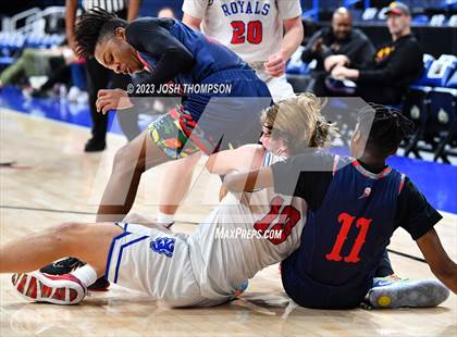 Thumbnail 3 in San Marcos vs. Colony photogallery.