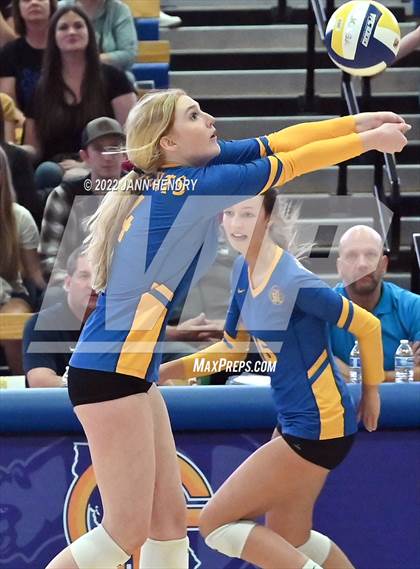 Thumbnail 3 in Ripon Christian @ Central Valley Christian (CIF D4 State Final) photogallery.