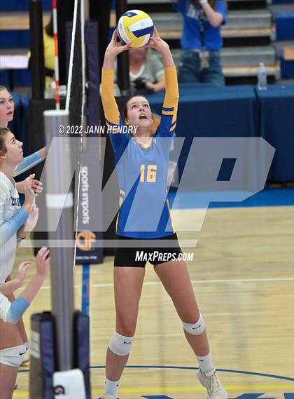 Thumbnail 3 in Ripon Christian @ Central Valley Christian (CIF D4 State Final) photogallery.