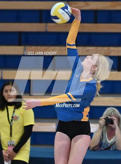 Thumbnail 2 in Ripon Christian @ Central Valley Christian (CIF D4 State Final) photogallery.