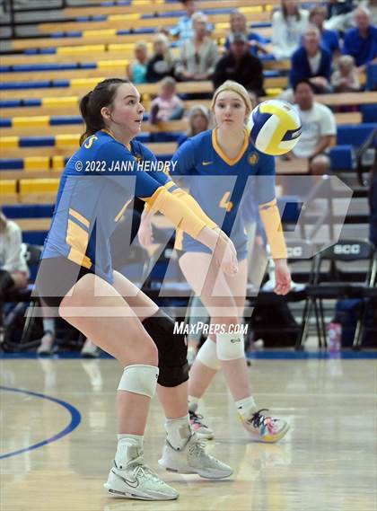 Thumbnail 2 in Ripon Christian @ Central Valley Christian (CIF D4 State Final) photogallery.