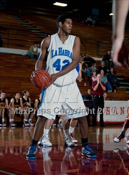Thumbnail 2 in La Habra vs. Esperanza (Orange Holiday Classic) photogallery.
