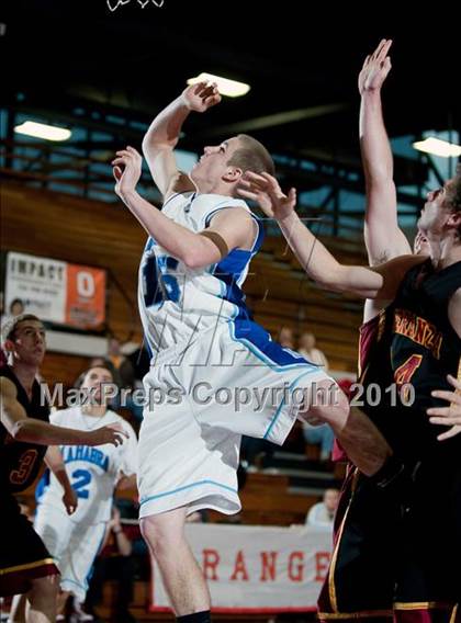 Thumbnail 1 in La Habra vs. Esperanza (Orange Holiday Classic) photogallery.