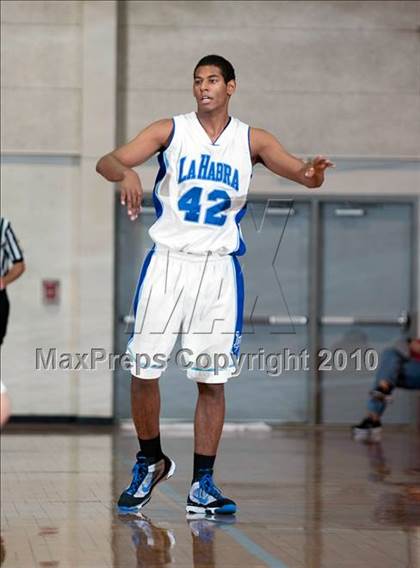 Thumbnail 1 in La Habra vs. Esperanza (Orange Holiday Classic) photogallery.