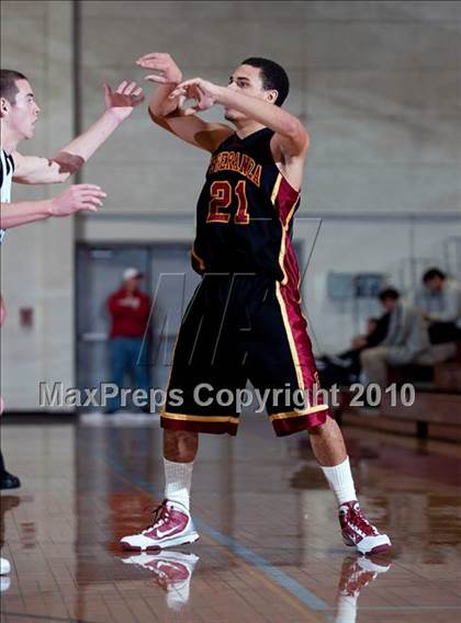 Thumbnail 3 in La Habra vs. Esperanza (Orange Holiday Classic) photogallery.