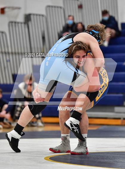 Thumbnail 1 in Toms River East @ Toms River North photogallery.