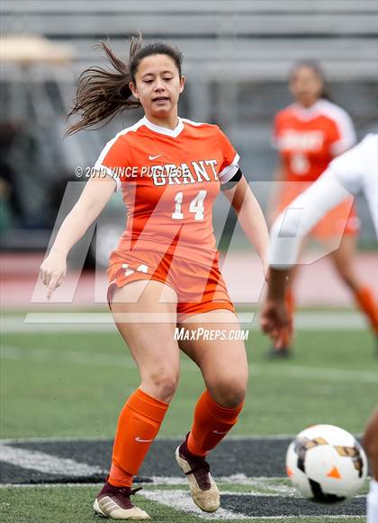 Thumbnail 2 in Grant vs. Cleveland (CIF LACS Playoffs) photogallery.