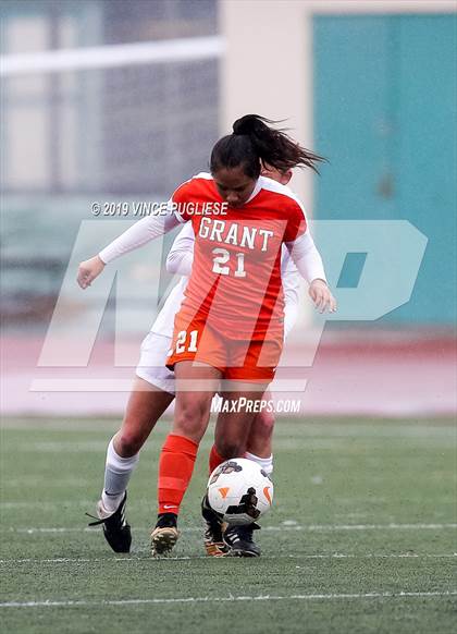 Thumbnail 1 in Grant vs. Cleveland (CIF LACS Playoffs) photogallery.