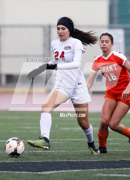 Thumbnail 2 in Grant vs. Cleveland (CIF LACS Playoffs) photogallery.