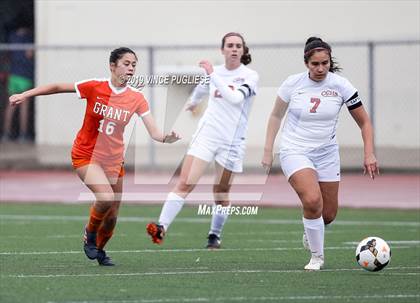 Thumbnail 2 in Grant vs. Cleveland (CIF LACS Playoffs) photogallery.