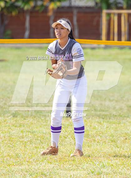 Thumbnail 2 in Leilehua vs Pearl City photogallery.