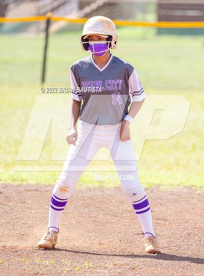 Thumbnail 1 in Leilehua vs Pearl City photogallery.
