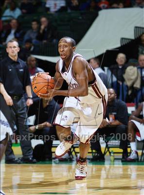 Thumbnail 3 in St. Benedict’s Prep vs Our Savior New American (Prime Time Shootout) photogallery.