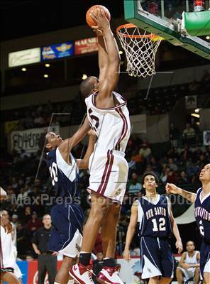 Thumbnail 3 in St. Benedict’s Prep vs Our Savior New American (Prime Time Shootout) photogallery.
