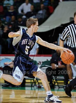 Thumbnail 2 in St. Benedict’s Prep vs Our Savior New American (Prime Time Shootout) photogallery.