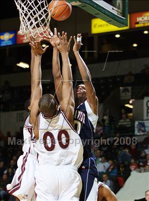 Thumbnail 2 in St. Benedict’s Prep vs Our Savior New American (Prime Time Shootout) photogallery.