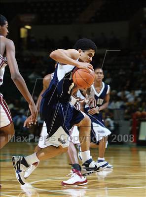 Thumbnail 3 in St. Benedict’s Prep vs Our Savior New American (Prime Time Shootout) photogallery.