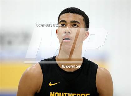 Thumbnail 2 in Montverde Academy vs. Archbishop Carroll (Metro Classic) photogallery.