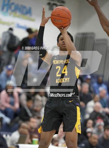 Thumbnail 3 in Montverde Academy vs. Archbishop Carroll (Metro Classic) photogallery.