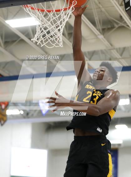 Thumbnail 3 in Montverde Academy vs. Archbishop Carroll (Metro Classic) photogallery.