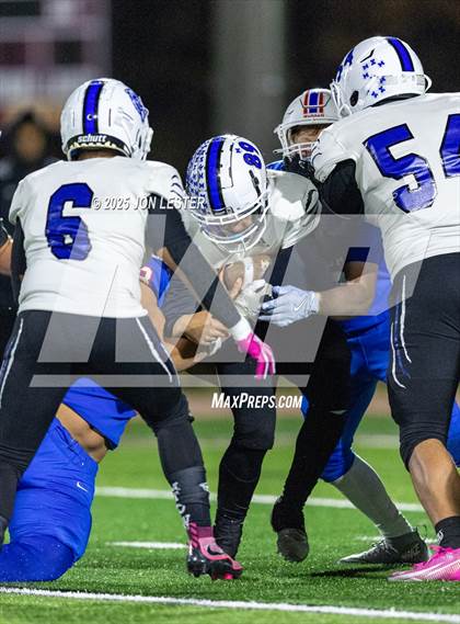 Thumbnail 2 in Middletown vs. Saratoga Springs (NYSPHSAA Class AA Regional) photogallery.