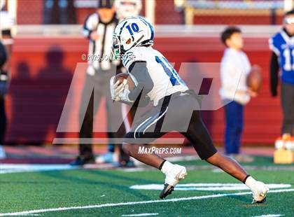 Thumbnail 1 in Middletown vs. Saratoga Springs (NYSPHSAA Class AA Regional) photogallery.