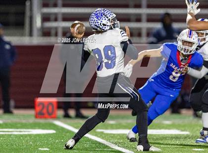 Thumbnail 2 in Middletown vs. Saratoga Springs (NYSPHSAA Class AA Regional) photogallery.