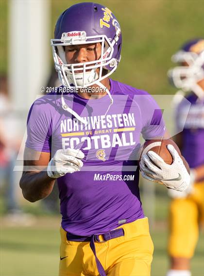Thumbnail 2 in Northwestern @ Byrnes photogallery.
